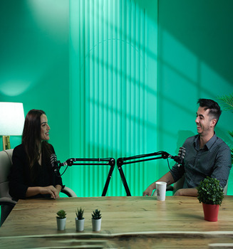 Metro Pod Lounge Podcast Studio Dubai